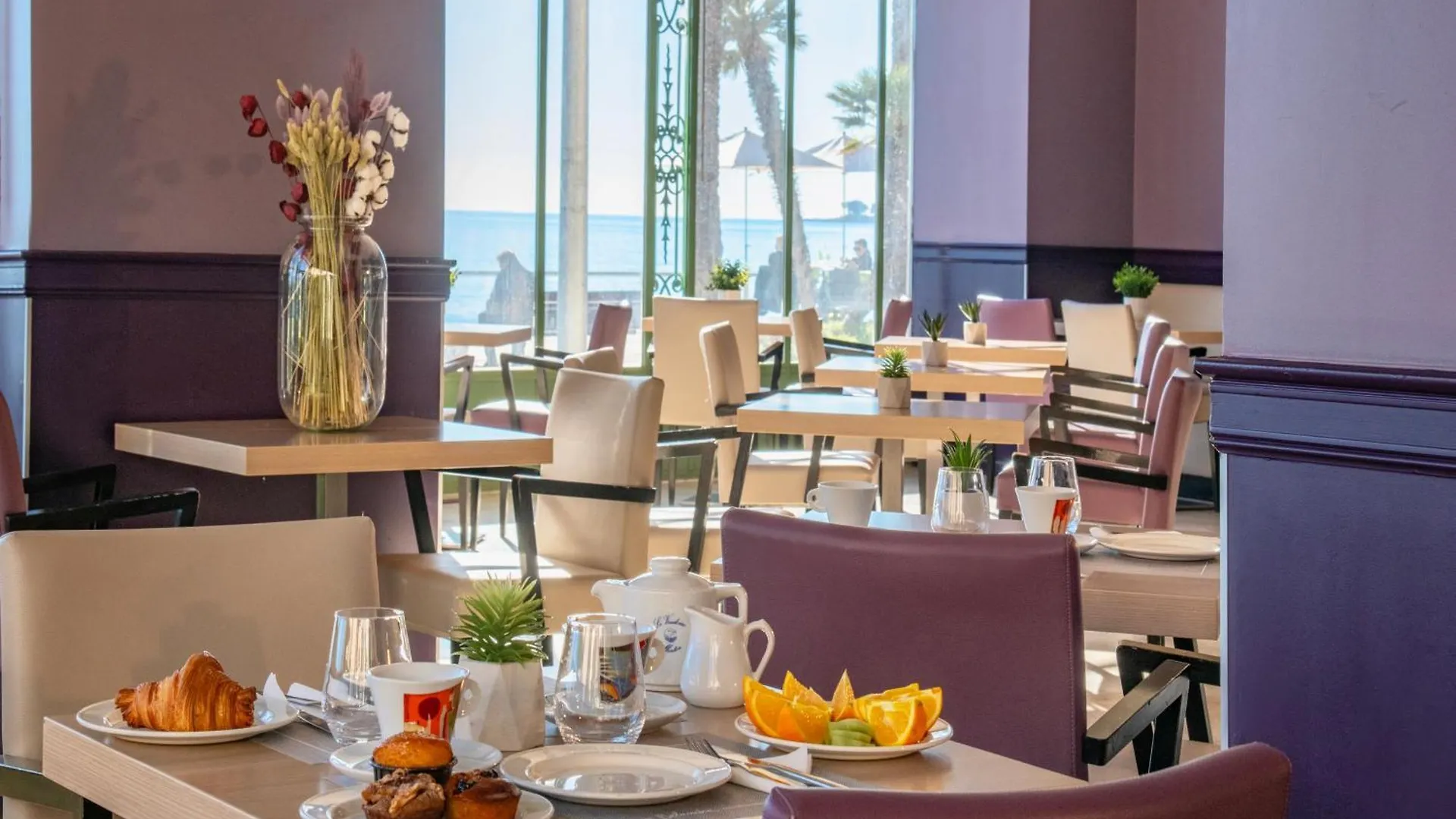 ***  Hotel Vendome Menton - Reouverture France